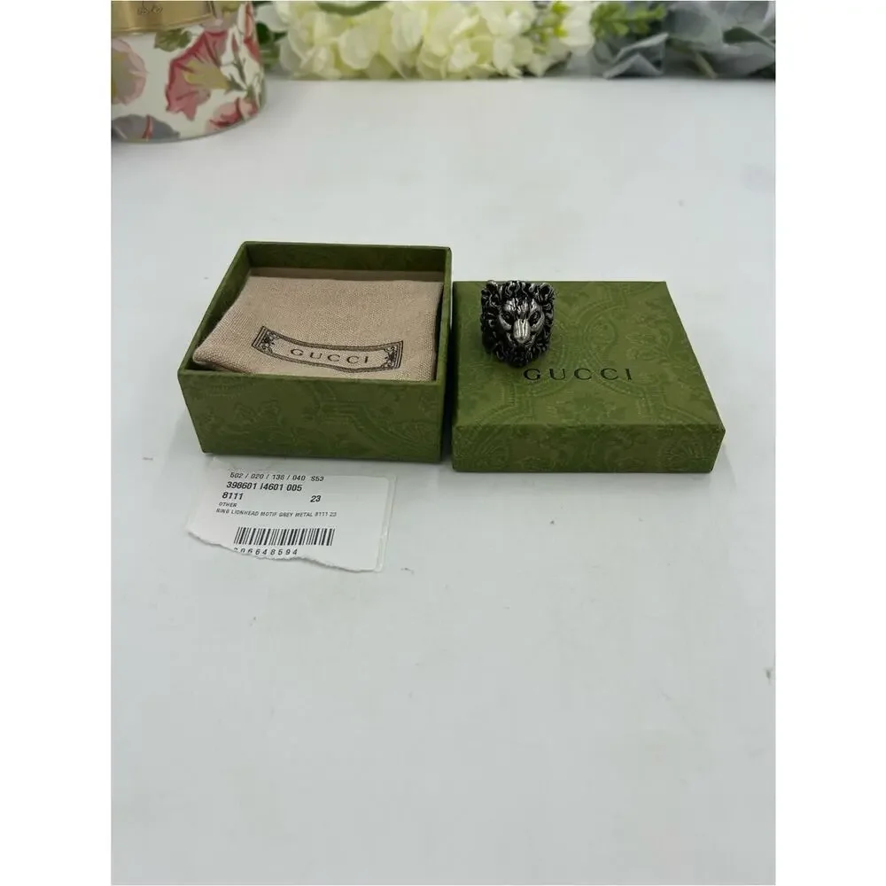 Unisex, Gucci, aged silver Lionhead ring open mouth, roaring expression, 10